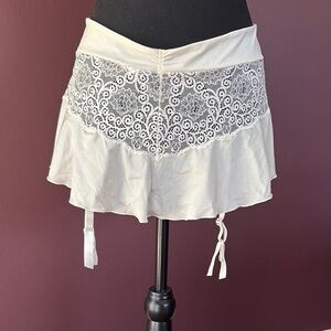 Felina Cream Lace Skirt, S